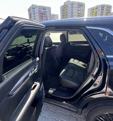 Чорний Каділак XT5, об'ємом двигуна 3.6 л та пробігом 55 тис. км за 25500 $, фото 23 на Automoto.ua