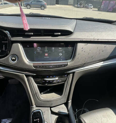Чорний Каділак XT5, об'ємом двигуна 3.6 л та пробігом 55 тис. км за 25500 $, фото 3 на Automoto.ua