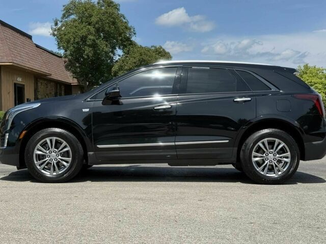 Чорний Каділак XT5, об'ємом двигуна 3.6 л та пробігом 27 тис. км за 7000 $, фото 3 на Automoto.ua