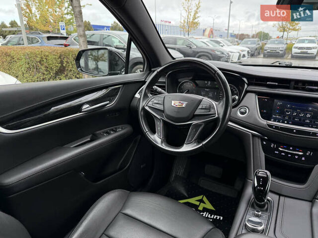 Черный Кадиллак XT5, объемом двигателя 2 л и пробегом 95 тыс. км за 22500 $, фото 52 на Automoto.ua