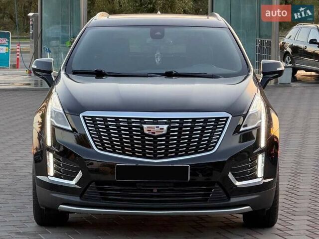 Черный Кадиллак XT5, объемом двигателя 2 л и пробегом 90 тыс. км за 21900 $, фото 3 на Automoto.ua