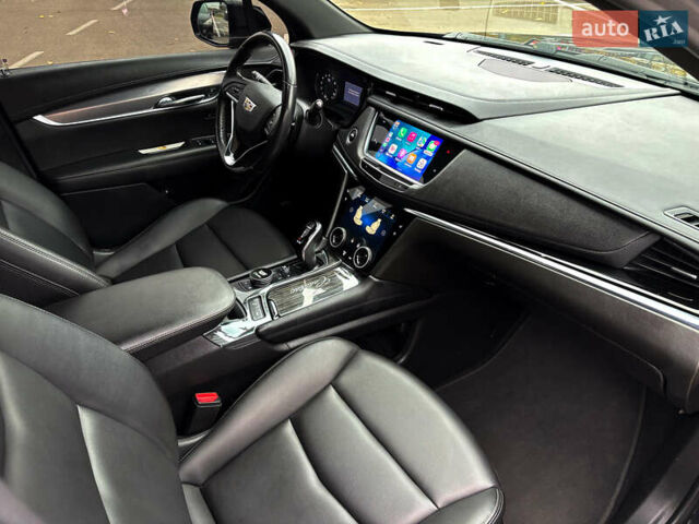 Чорний Каділак XT5, об'ємом двигуна 2 л та пробігом 82 тис. км за 38900 $, фото 21 на Automoto.ua
