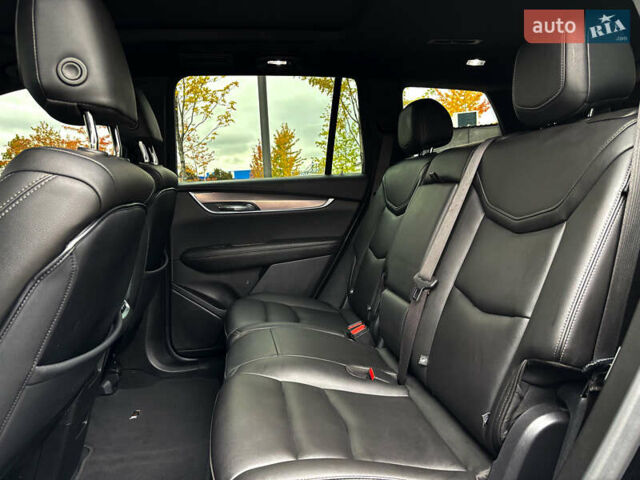 Чорний Каділак XT5, об'ємом двигуна 2 л та пробігом 82 тис. км за 38900 $, фото 23 на Automoto.ua