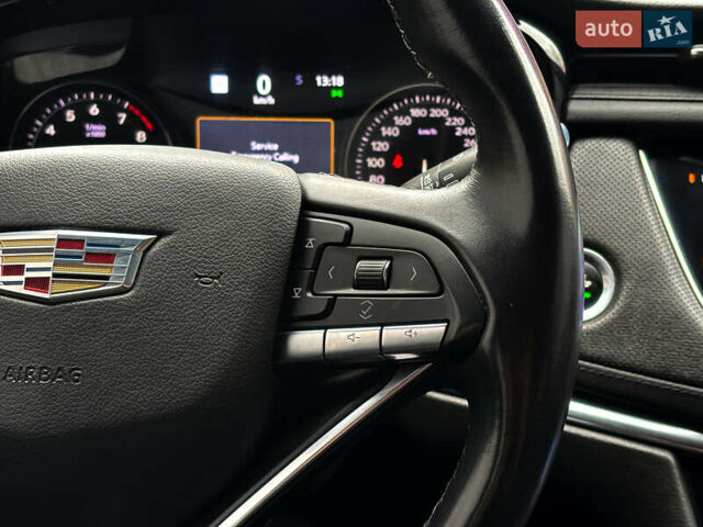 Чорний Каділак XT5, об'ємом двигуна 2 л та пробігом 82 тис. км за 38900 $, фото 31 на Automoto.ua