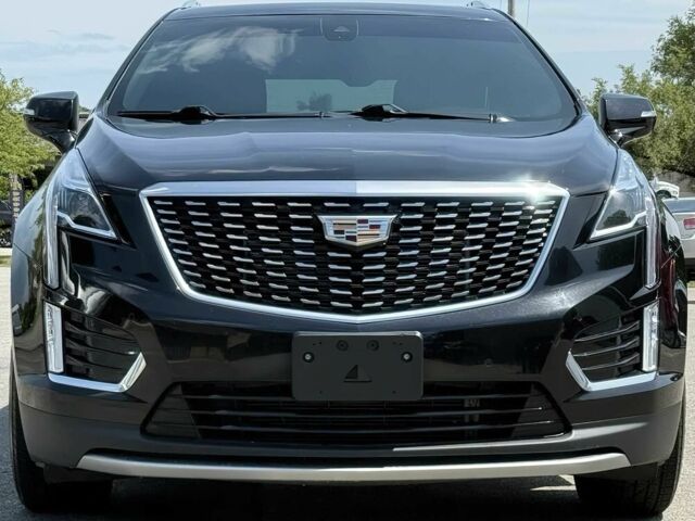 Чорний Каділак XT5, об'ємом двигуна 3.6 л та пробігом 27 тис. км за 7000 $, фото 1 на Automoto.ua