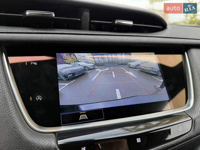 Черный Кадиллак XT5, объемом двигателя 2 л и пробегом 95 тыс. км за 22500 $, фото 40 на Automoto.ua