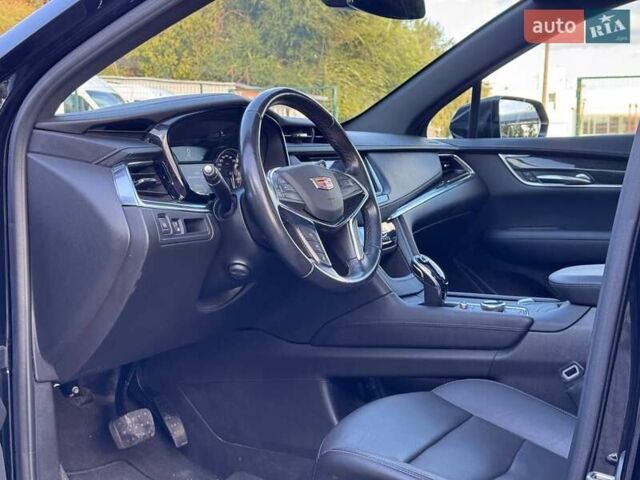 Черный Кадиллак XT5, объемом двигателя 2 л и пробегом 90 тыс. км за 22500 $, фото 10 на Automoto.ua