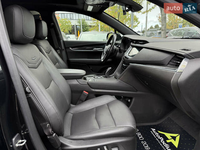 Черный Кадиллак XT5, объемом двигателя 2 л и пробегом 95 тыс. км за 22500 $, фото 46 на Automoto.ua
