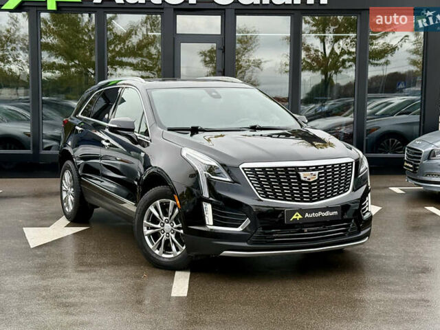 Черный Кадиллак XT5, объемом двигателя 2 л и пробегом 95 тыс. км за 22500 $, фото 1 на Automoto.ua