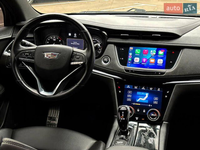 Чорний Каділак XT5, об'ємом двигуна 2 л та пробігом 82 тис. км за 38900 $, фото 29 на Automoto.ua