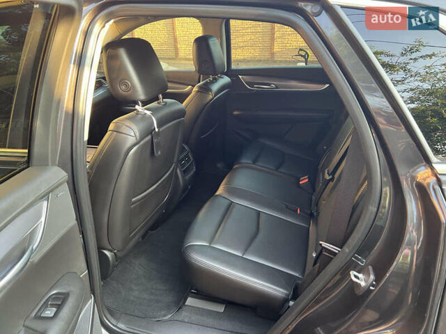 Коричневый Кадиллак XT5, объемом двигателя 3.6 л и пробегом 57 тыс. км за 24500 $, фото 6 на Automoto.ua
