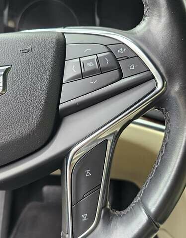 Коричневый Кадиллак XT5, объемом двигателя 3.65 л и пробегом 131 тыс. км за 22500 $, фото 9 на Automoto.ua