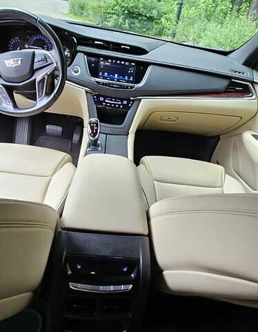 Коричневый Кадиллак XT5, объемом двигателя 3.65 л и пробегом 131 тыс. км за 22500 $, фото 6 на Automoto.ua