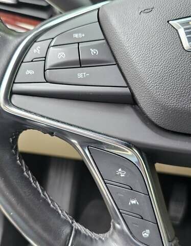 Коричневый Кадиллак XT5, объемом двигателя 3.65 л и пробегом 131 тыс. км за 22500 $, фото 10 на Automoto.ua