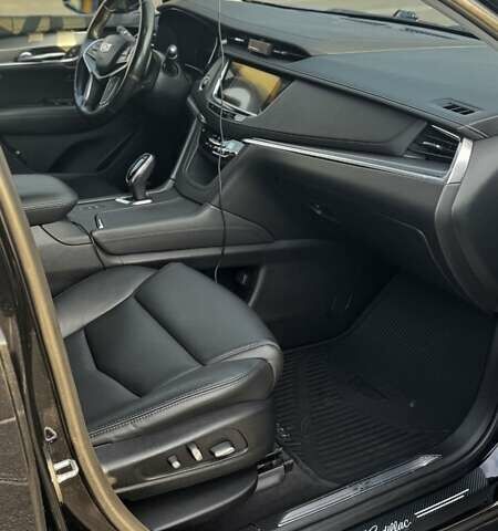 Красный Кадиллак XT5, объемом двигателя 3.65 л и пробегом 67 тыс. км за 22000 $, фото 13 на Automoto.ua