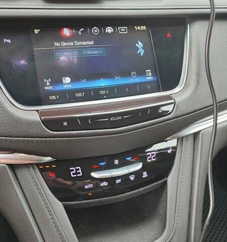 Красный Кадиллак XT5, объемом двигателя 3.65 л и пробегом 67 тыс. км за 22000 $, фото 8 на Automoto.ua