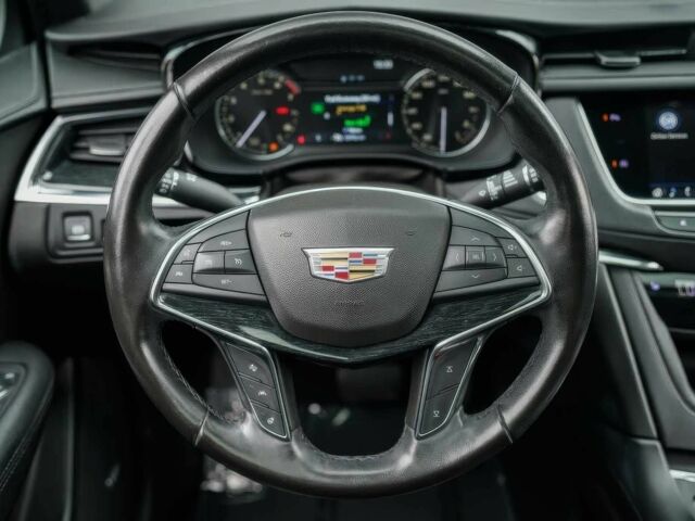 Красный Кадиллак XT5, объемом двигателя 3.6 л и пробегом 40 тыс. км за 6100 $, фото 10 на Automoto.ua