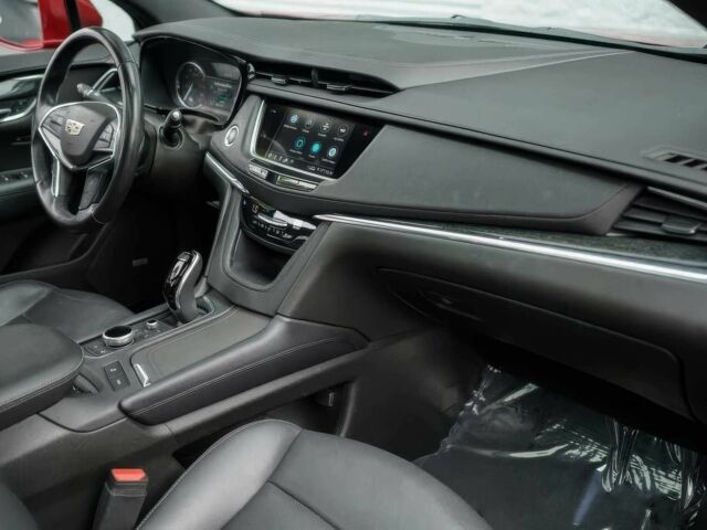 Красный Кадиллак XT5, объемом двигателя 3.6 л и пробегом 40 тыс. км за 6100 $, фото 7 на Automoto.ua