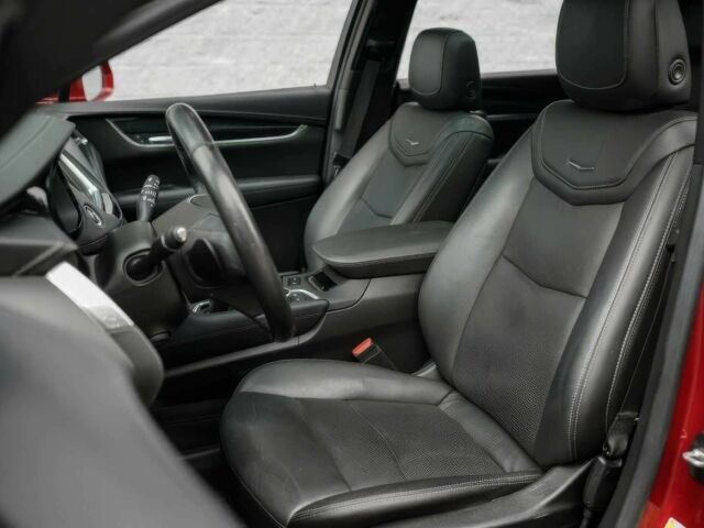 Красный Кадиллак XT5, объемом двигателя 3.6 л и пробегом 40 тыс. км за 6100 $, фото 6 на Automoto.ua