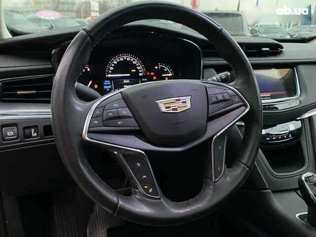 Кадиллак XT5, объемом двигателя 3.7 л и пробегом 33 тыс. км за 29900 $, фото 14 на Automoto.ua