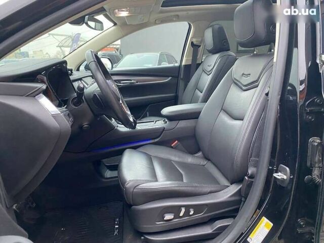 Кадиллак XT5, объемом двигателя 3.7 л и пробегом 33 тыс. км за 29900 $, фото 18 на Automoto.ua