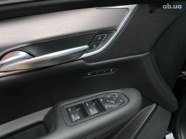 Каділак XT5, об'ємом двигуна 3.7 л та пробігом 33 тис. км за 29900 $, фото 11 на Automoto.ua