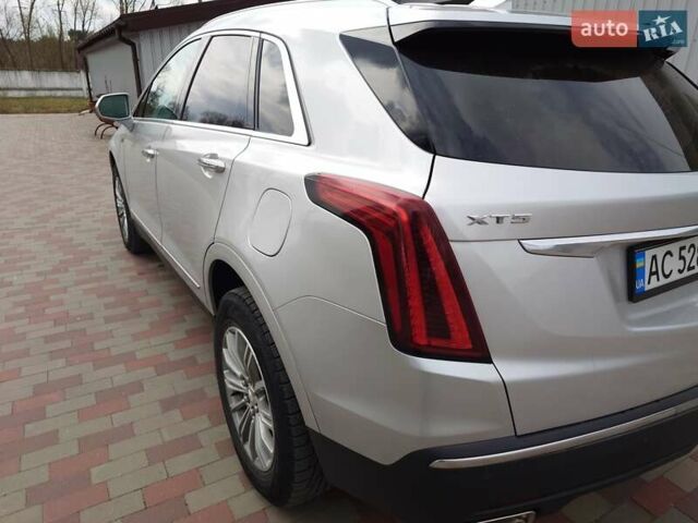 Сірий Каділак XT5, об'ємом двигуна 3.6 л та пробігом 155 тис. км за 19450 $, фото 8 на Automoto.ua