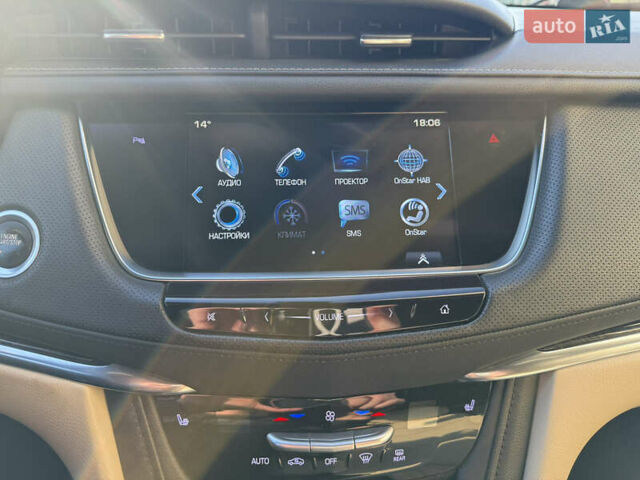 Сірий Каділак XT5, об'ємом двигуна 3.65 л та пробігом 50 тис. км за 18500 $, фото 10 на Automoto.ua