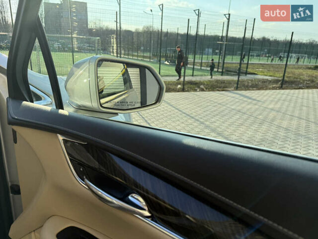 Сірий Каділак XT5, об'ємом двигуна 3.65 л та пробігом 50 тис. км за 18500 $, фото 15 на Automoto.ua