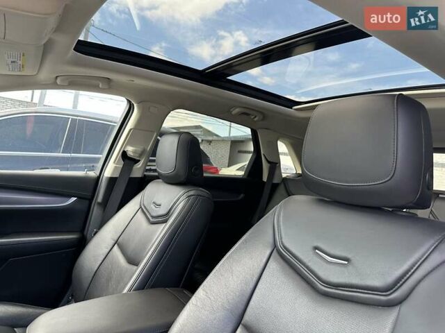 Серый Кадиллак XT5, объемом двигателя 3.6 л и пробегом 109 тыс. км за 25700 $, фото 12 на Automoto.ua