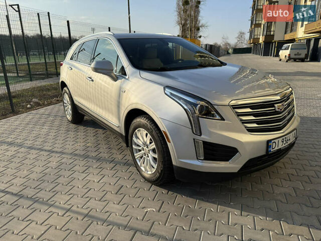 Сірий Каділак XT5, об'ємом двигуна 3.65 л та пробігом 50 тис. км за 18500 $, фото 1 на Automoto.ua