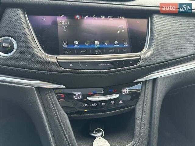 Серый Кадиллак XT5, объемом двигателя 3.6 л и пробегом 109 тыс. км за 25700 $, фото 16 на Automoto.ua