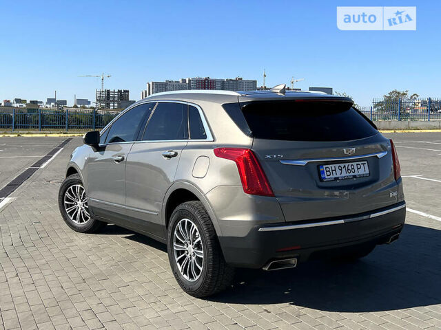 Сірий Каділак XT5, об'ємом двигуна 3.6 л та пробігом 33 тис. км за 24400 $, фото 6 на Automoto.ua