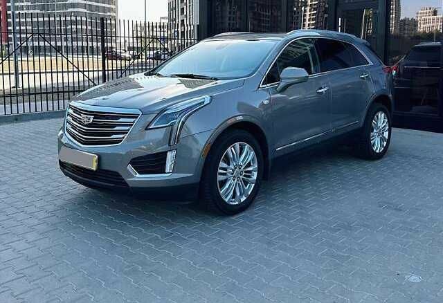 Серый Кадиллак XT5, объемом двигателя 3.6 л и пробегом 96 тыс. км за 17900 $, фото 2 на Automoto.ua