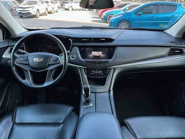 Серый Кадиллак XT5, объемом двигателя 3.6 л и пробегом 96 тыс. км за 17900 $, фото 11 на Automoto.ua