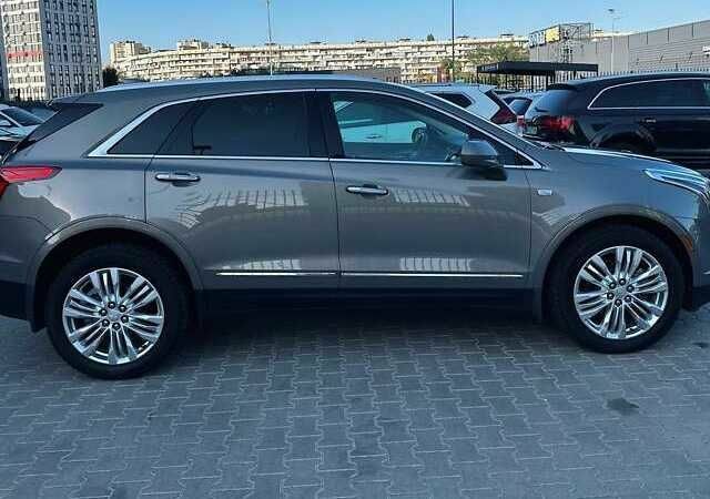Серый Кадиллак XT5, объемом двигателя 3.6 л и пробегом 96 тыс. км за 17900 $, фото 7 на Automoto.ua