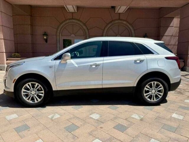 Сірий Каділак XT5, об'ємом двигуна 3.6 л та пробігом 56 тис. км за 6200 $, фото 4 на Automoto.ua