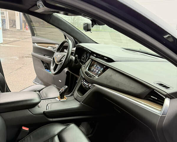 Синий Кадиллак XT5, объемом двигателя 3.65 л и пробегом 100 тыс. км за 21500 $, фото 23 на Automoto.ua