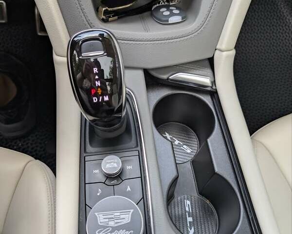 Синий Кадиллак XT5, объемом двигателя 3.65 л и пробегом 27 тыс. км за 26999 $, фото 18 на Automoto.ua