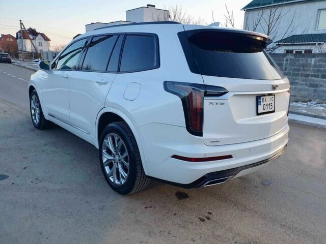 Белый Кадиллак XT6, объемом двигателя 3.6 л и пробегом 33 тыс. км за 32000 $, фото 3 на Automoto.ua