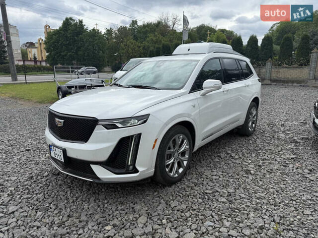 Білий Каділак XT6, об'ємом двигуна 3.64 л та пробігом 33 тис. км за 32500 $, фото 1 на Automoto.ua