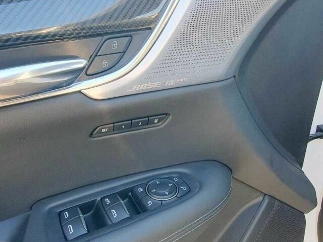 Белый Кадиллак XT6, объемом двигателя 3.6 л и пробегом 33 тыс. км за 32000 $, фото 18 на Automoto.ua