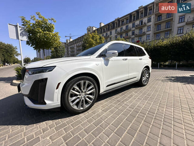Белый Кадиллак XT6, объемом двигателя 3.65 л и пробегом 95 тыс. км за 38000 $, фото 4 на Automoto.ua