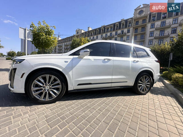 Белый Кадиллак XT6, объемом двигателя 3.65 л и пробегом 95 тыс. км за 38000 $, фото 6 на Automoto.ua