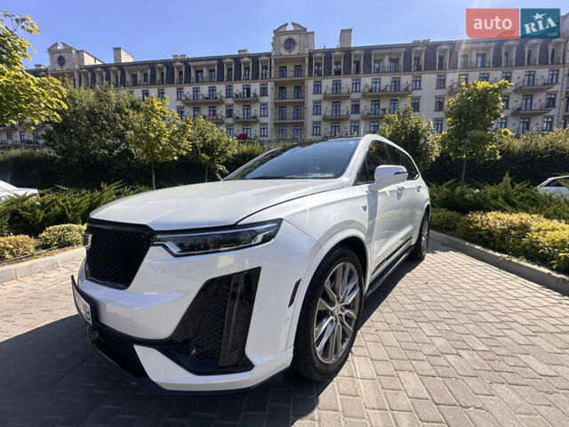 Белый Кадиллак XT6, объемом двигателя 3.65 л и пробегом 95 тыс. км за 38000 $, фото 5 на Automoto.ua