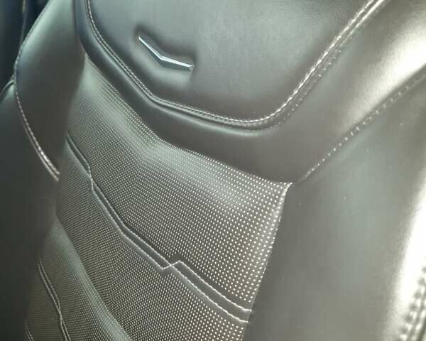 Чорний Каділак XT6, об'ємом двигуна 3.65 л та пробігом 115 тис. км за 39500 $, фото 54 на Automoto.ua