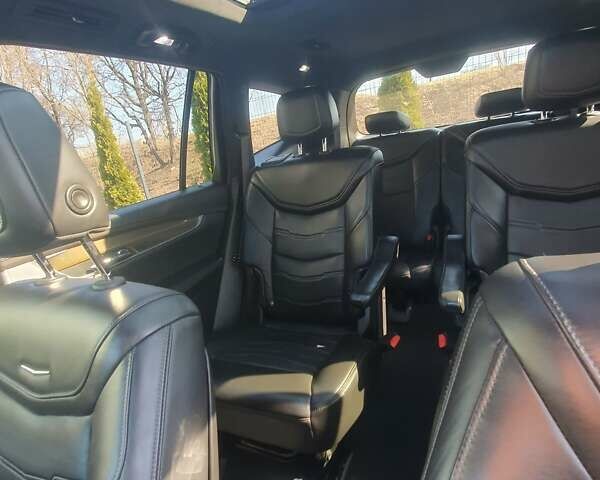 Чорний Каділак XT6, об'ємом двигуна 3.65 л та пробігом 115 тис. км за 39500 $, фото 11 на Automoto.ua