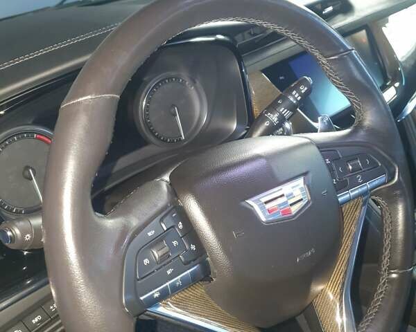 Чорний Каділак XT6, об'ємом двигуна 3.65 л та пробігом 115 тис. км за 39500 $, фото 55 на Automoto.ua