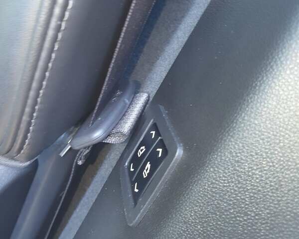 Чорний Каділак XT6, об'ємом двигуна 3.65 л та пробігом 115 тис. км за 39500 $, фото 35 на Automoto.ua