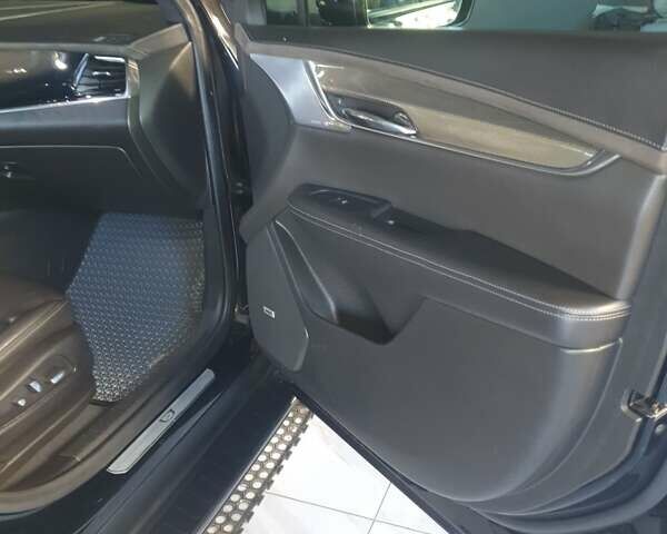 Чорний Каділак XT6, об'ємом двигуна 3.65 л та пробігом 115 тис. км за 39500 $, фото 46 на Automoto.ua